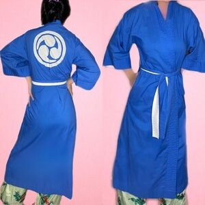 🌷 Countess 🌷 Vintage Mitsudomoe Symbol Robe